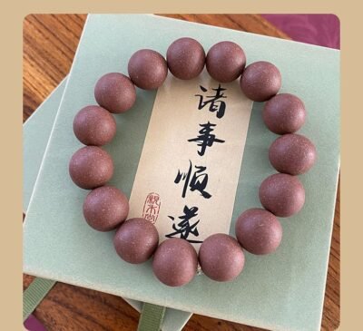 Strengthen the body/ Clear heat and detoxify/Red Musk Recipe Herbal medicine bracelet